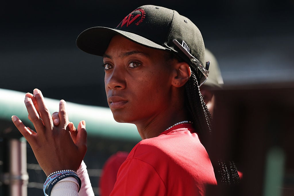 Mo'ne Davis, légende des Little League, est repêchée 10e au premier draft de la ligue féminine pro.