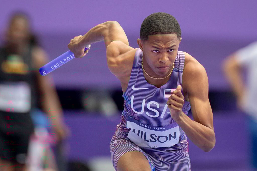 Quincy Wilson, médaillé d'or olympique, s'engage à l'Université du Maryland pour l'athlétisme.