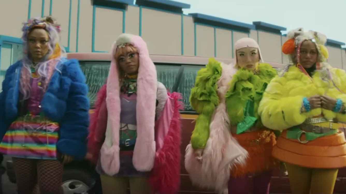 Bande-annonce d'I Love Boosters : Palmer, Paige, Ackie et Moore dans le film coloré de Boots Riley.