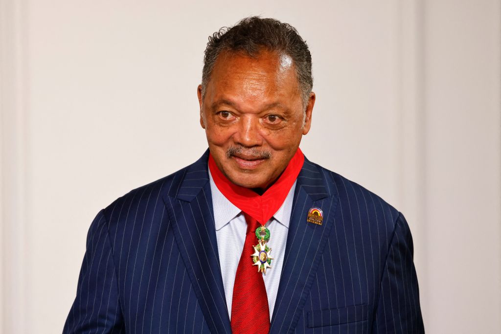 Jesse Jackson ne reposera pas en état au Capitole des États-Unis, Mike Johnson refuse la demande.