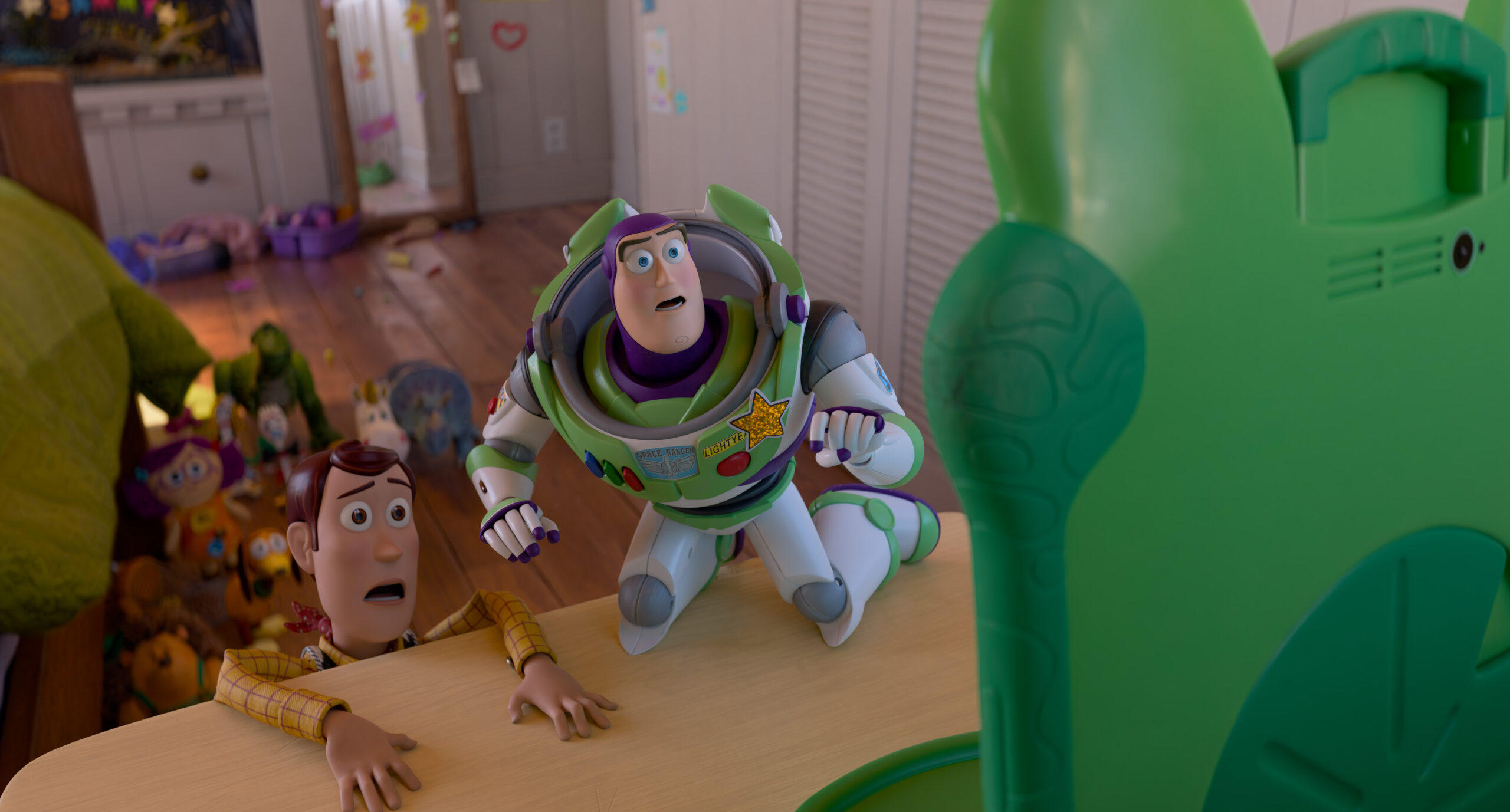 La nouvelle bande-annonce de Toy Story 5 est sortie, et Woody est chauve.