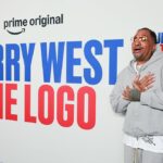 Kenya Barris raconte son approche du voyage du héros pour son premier doc, 'Jerry West: The Logo'.