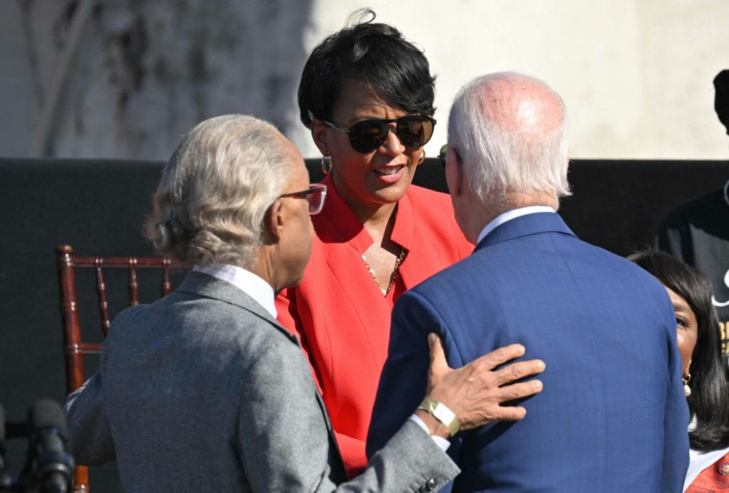 Joe Biden soutient Keisha Lance Bottoms pour le poste de gouverneur de Géorgie.
