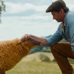 Julia Louis-Dreyfus, Nicholas Braun et d'autres parlent de l'inclusivité de 'The Sheep Detectives'.