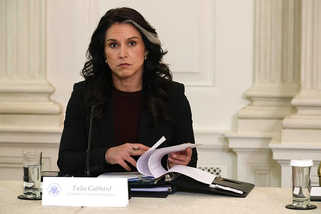 Pourquoi Tulsi Gabbard a-t-elle démissionné ? Voici ce que nous savons.