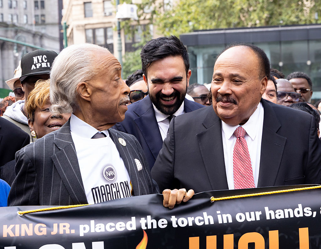 Al Sharpton et des orgs des droits civiques annoncent une marche sur Washington pour le vote.
