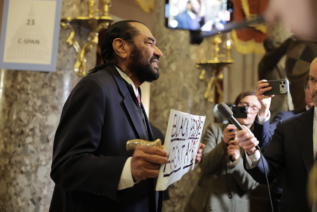 Avant de quitter le Congrès, Al Green dépose de nouveau des articles de destitution contre Trump.