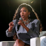 Jasmine Crockett dénonce le 'rassemblement de fierté blanche' du GOP au Smithsonian.