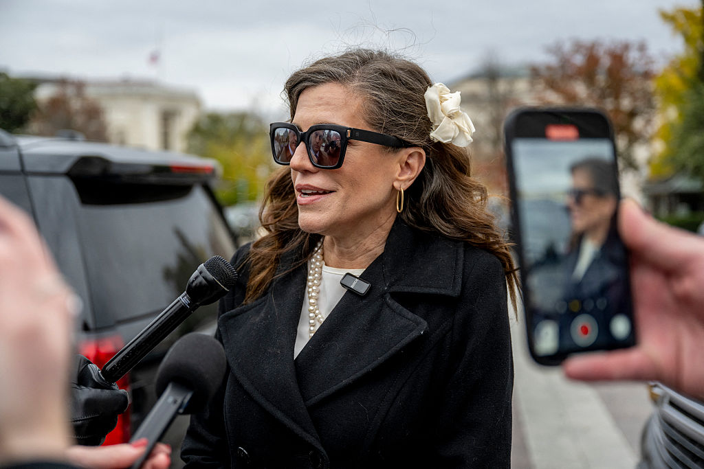 Nancy Mace propose une loi pour démanteler les caucus noirs, hispaniques et asiatiques du Congrès.