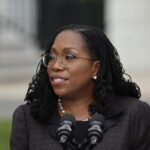 Ketanji Brown Jackson affirme que le dossier d’urgence de la Cour suprême est abusé.