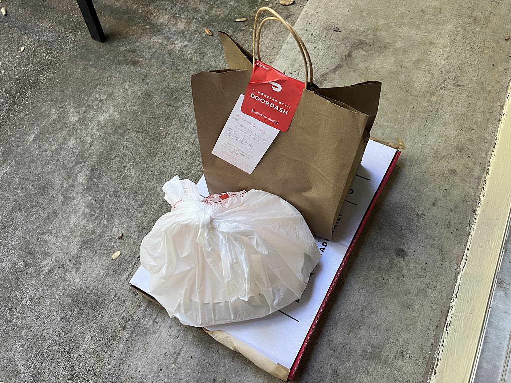 Mamdani annonce un règlement DoorDash record de 131,5 millions de dollars pour les livreurs new-yorkais