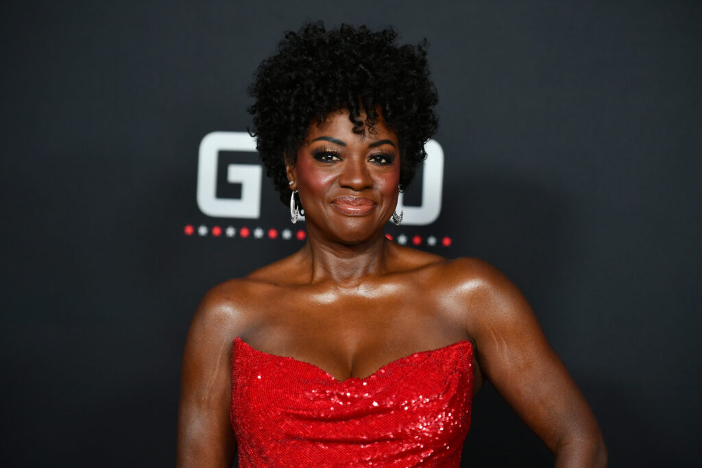 Viola Davis partage son expérience du zona et invite ses fans à écouter leurs corps.